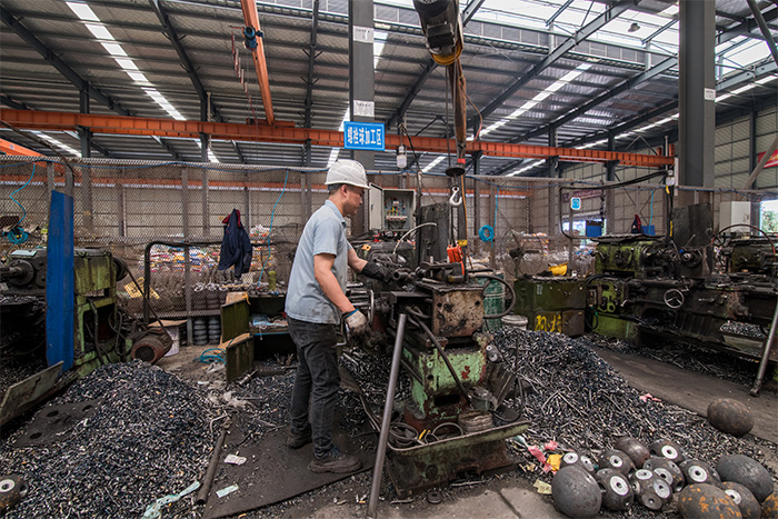 辛集网架配件-螺栓球加工车间